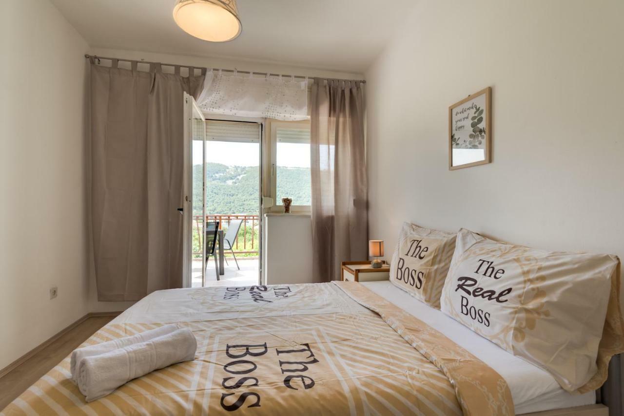 שיבניק Cozy Apartment Stana In Grebastica מראה חיצוני תמונה