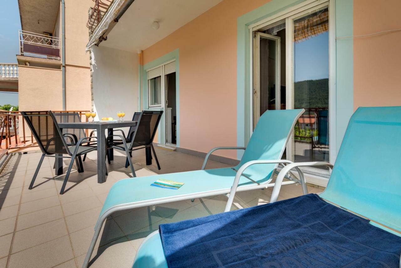 שיבניק Cozy Apartment Stana In Grebastica מראה חיצוני תמונה