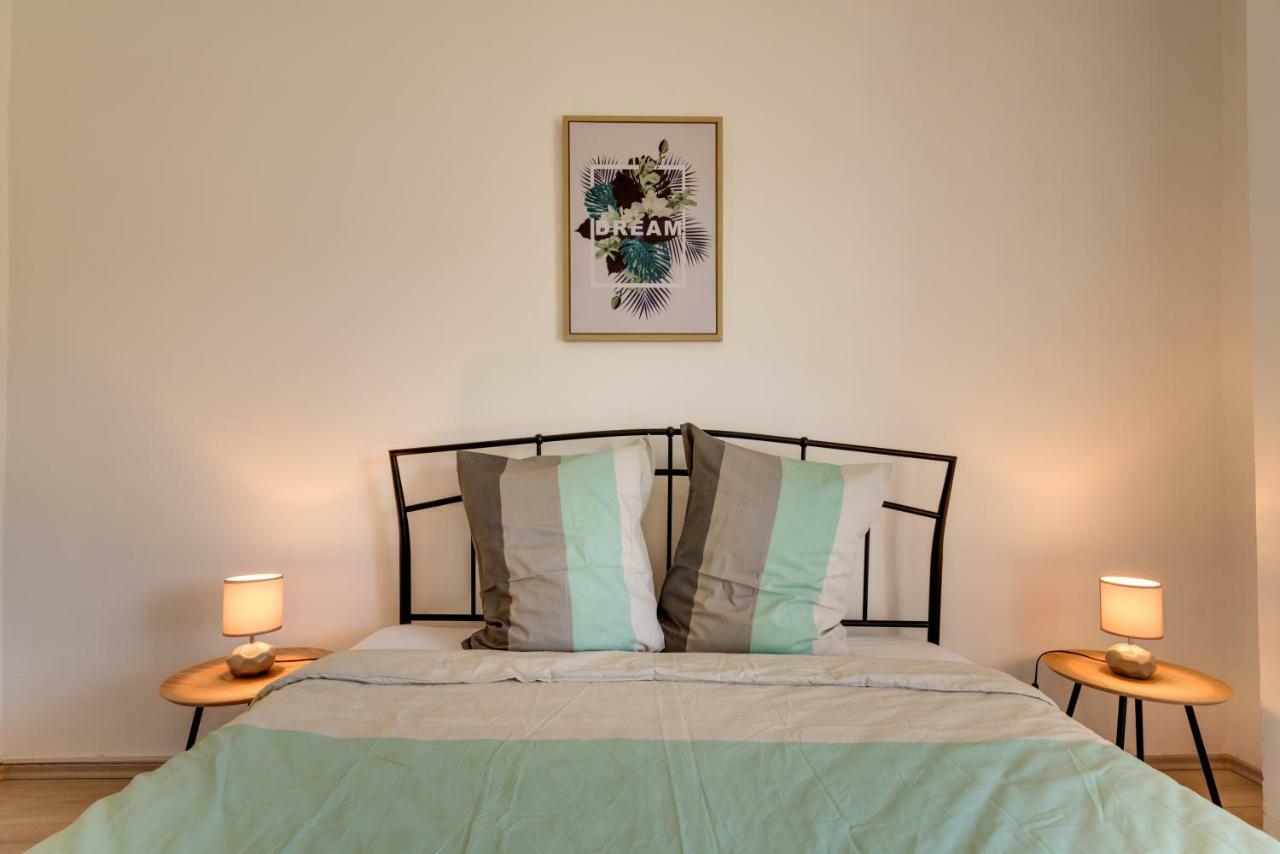 שיבניק Cozy Apartment Stana In Grebastica מראה חיצוני תמונה
