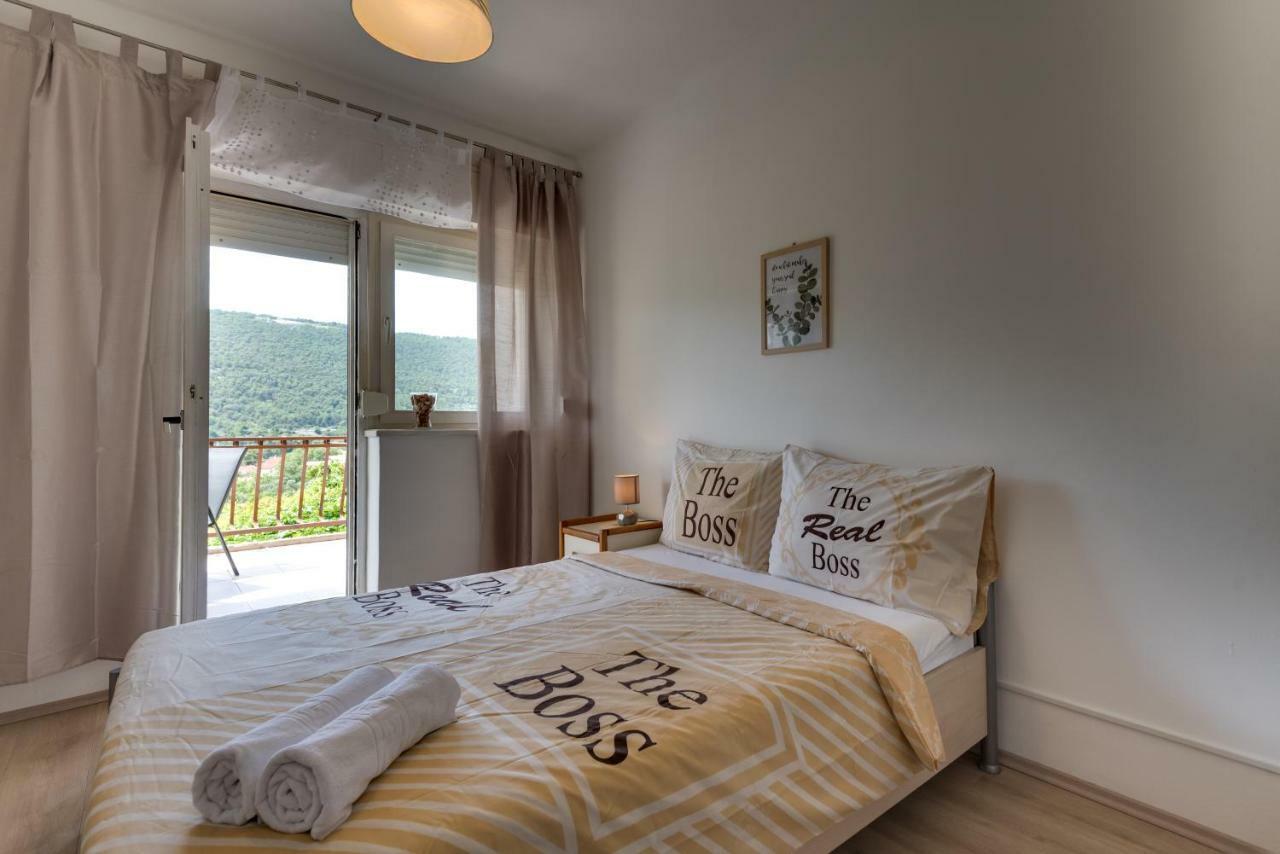 שיבניק Cozy Apartment Stana In Grebastica מראה חיצוני תמונה